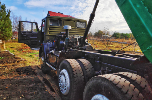 1 camion 6x2 Ampliroll